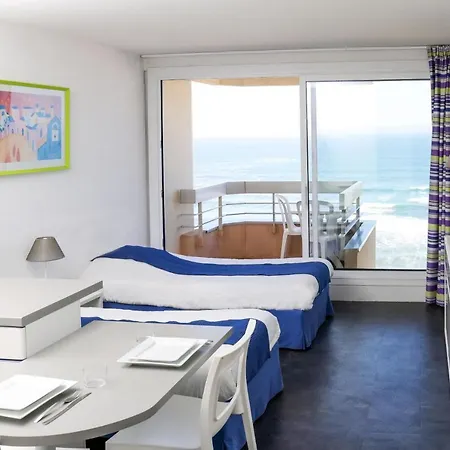 Apartmanhotel Victoria Surf 3*