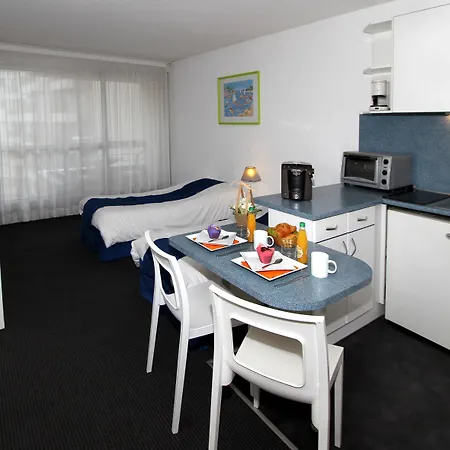 Apartmanhotel Victoria Surf 3*