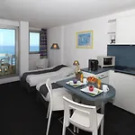 Victoria Surf 3* بياريتز
