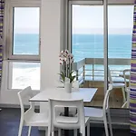 Victoria Surf بياريتز