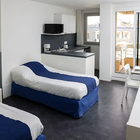 Aparthotel Victoria Surf