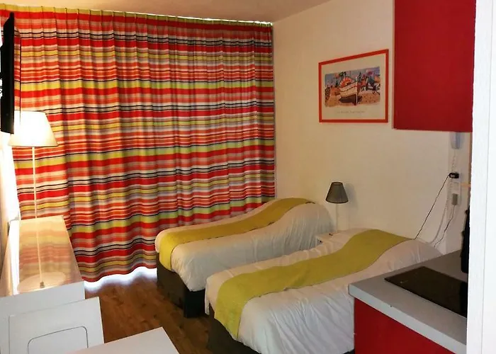 Апарт-отель Victoria Surf 3*